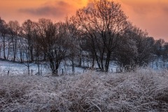 Bolis-Elis-Tramonto-in-Valcava-Spruzzata-di-neve-che-rende-l-atmosfera-ancora-piu-suggestiva