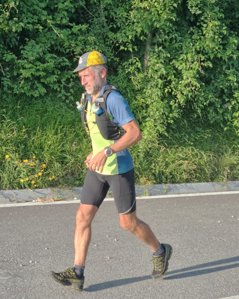 Roberto Crippa durante la maratona trailrunning Lecco Genova