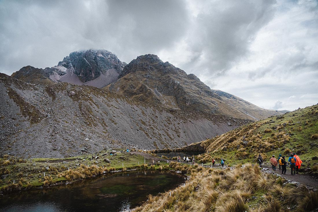 Progetto Guardianes Roberto Mor - Escursionisti sull'altopiano dell'Ausangate