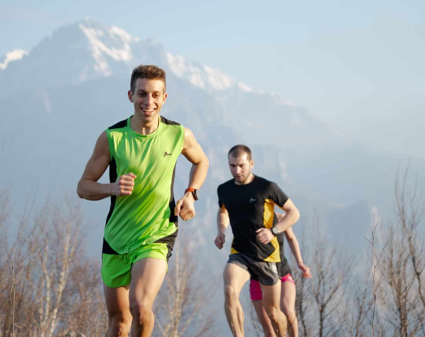 Ambassador Ande corrono con le scarpe da corsa Thunder