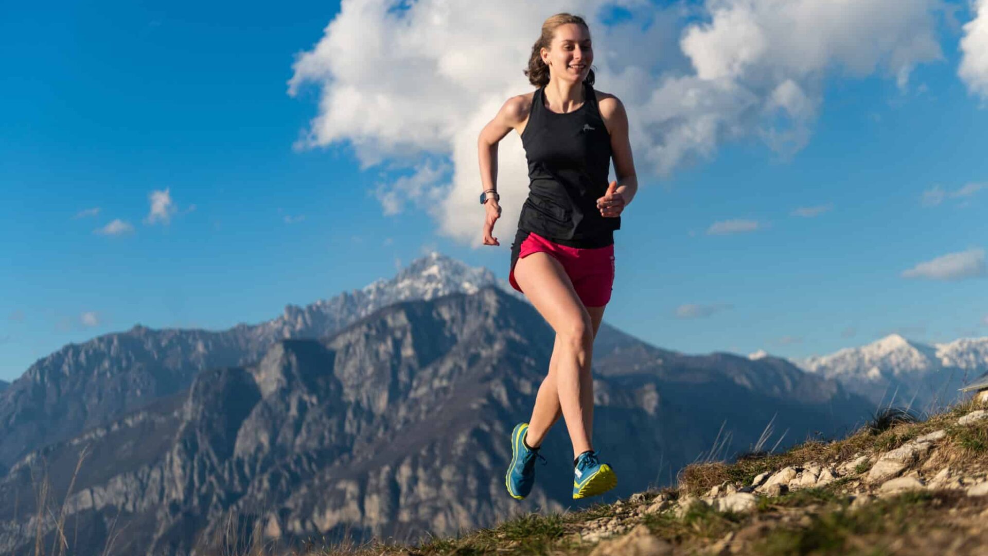 Ambassador Francesca Colombo in abbigliamento running Ande